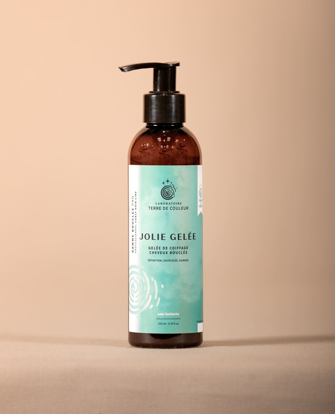 Jolie gelée, produits naturels pour coiffer les cheveux ondulés, bouclés, frisé et crépus